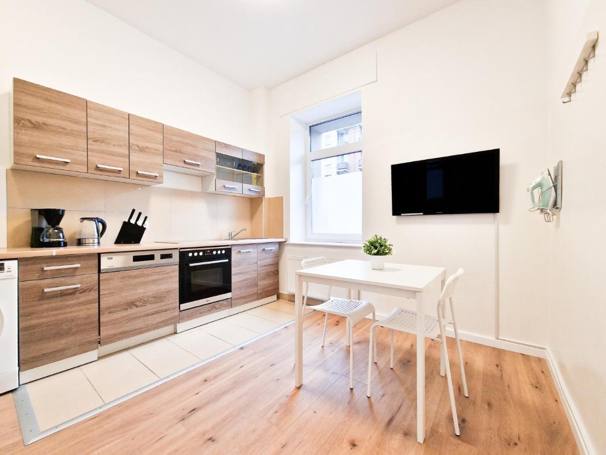 Raj Living - 1 Or 4 Room Apartments - 15 Min To Messe Dus - 10 Min Old Town Dus Дюссельдорф Екстер'єр фото