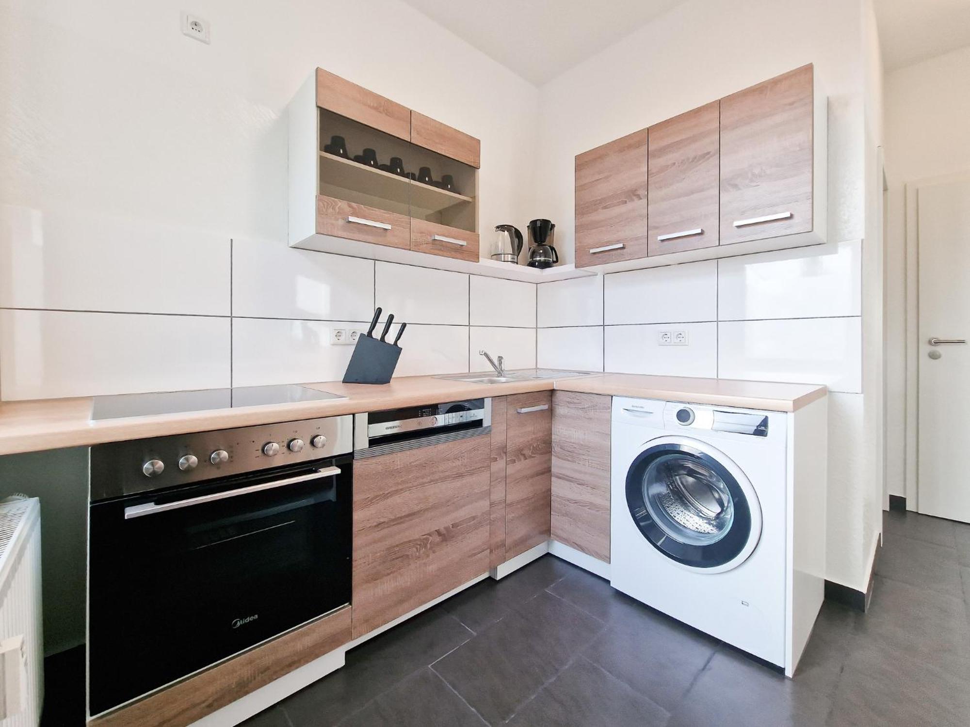 Raj Living - 1 Or 4 Room Apartments - 15 Min To Messe Dus - 10 Min Old Town Dus Дюссельдорф Екстер'єр фото